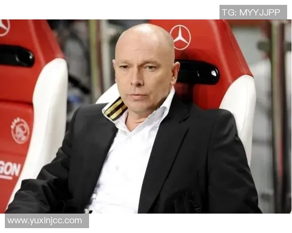 足球明星转型教练的成功与挑战分析及其对足球发展的影响